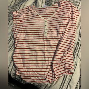 Old Navy Maternity Tshirt